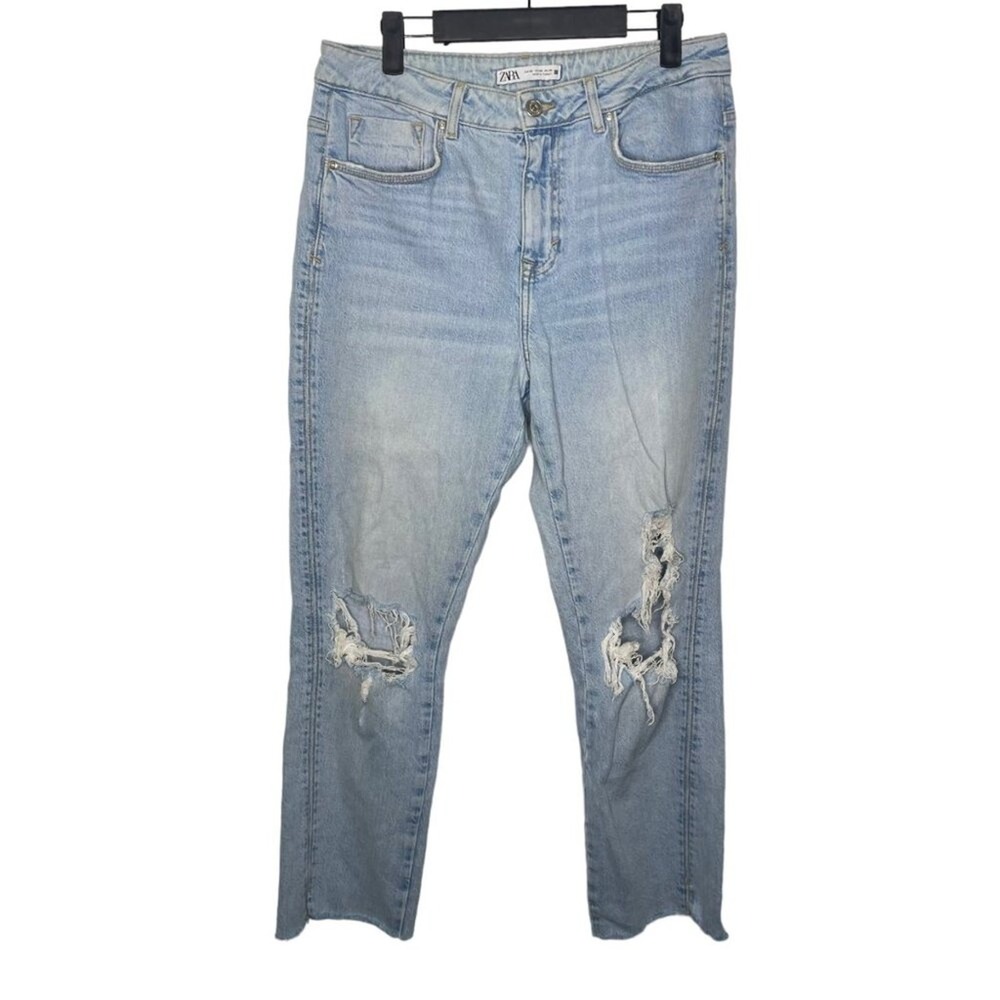 Zara High Rise Distressed Straight Leg Jeans Light Wash Raw Hem Size 8 MEX 30